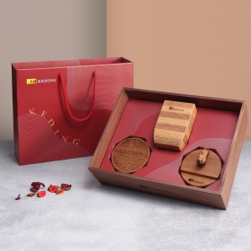 Crafted Wooden Gift Box(画像)